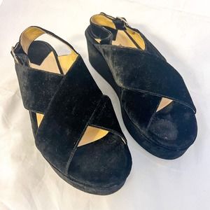 THEORY Women's Sandals Black Velvet Platform Buckle Back Size 8 / 38.5